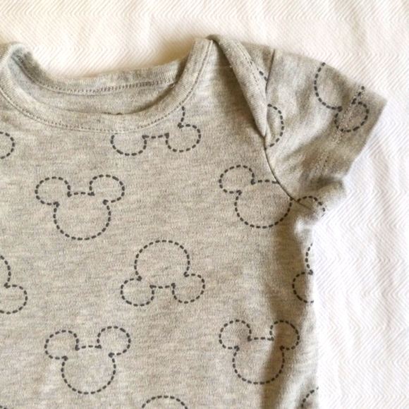 disney mickey mouse neutral short sleeve bodysuit diaper shirt 0-3 months baby - Picture 1 of 6